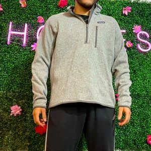 Patagonia quarter zip size L